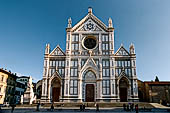 Firenze - La Basilica di Santa Croce accoglie le tombe di artisti, letterati e scienziati italiani. 